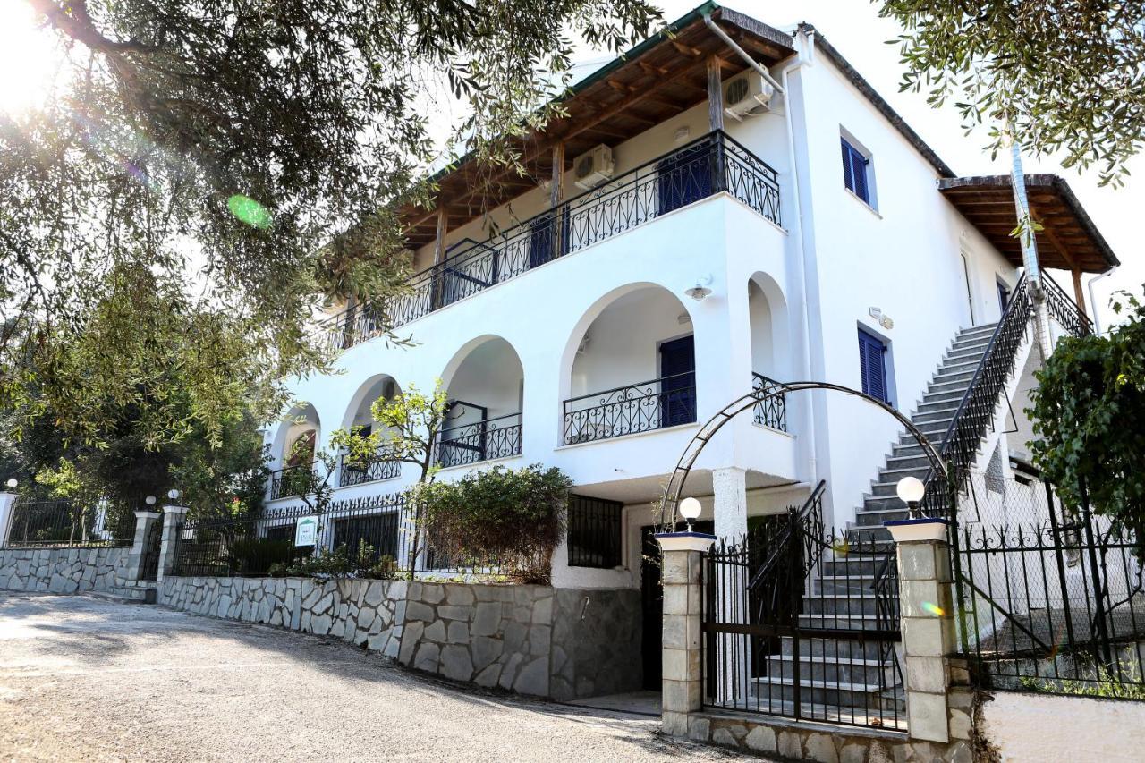 Athina Apartments Kato Korakiana Exteriör bild